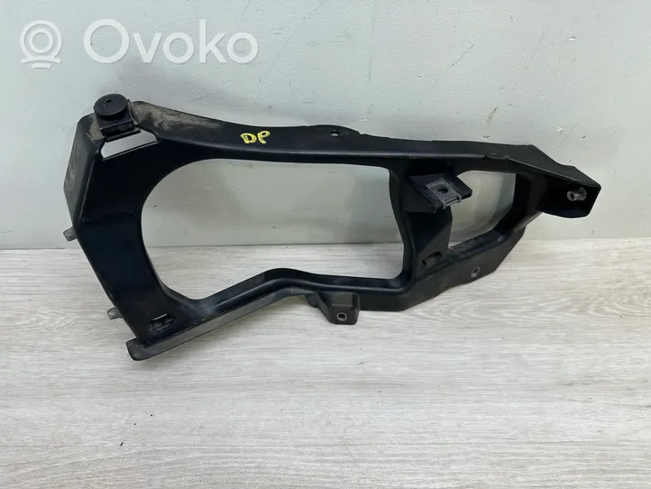 Volkswagen Touareg II Staffa faro/fanale 7P6806510