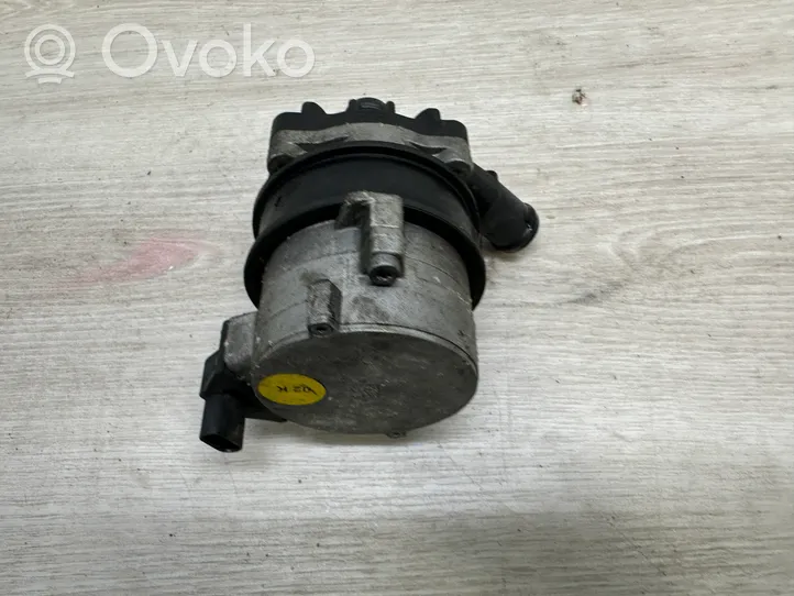 Volkswagen Touareg II Pompe à eau de liquide de refroidissement 7P0965567