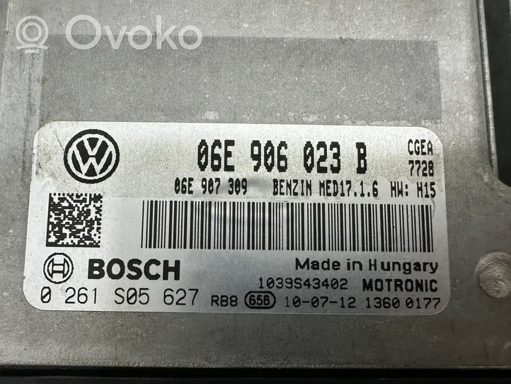 Volkswagen Touareg II Calculateur moteur ECU 06E906023B