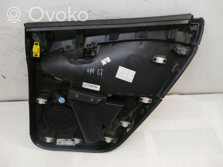 Volvo V40 Takaoven verhoilu 