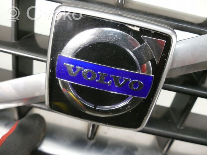 Volvo XC90 Maskownica / Grill / Atrapa górna chłodnicy 30678983