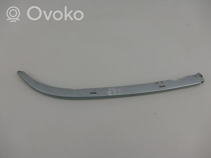 BMW 5 E39 Listwa pod lampę przednią 8159305