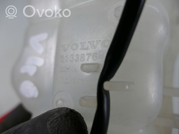 Volvo V40 Vase d'expansion / réservoir de liquide de refroidissement 31338764