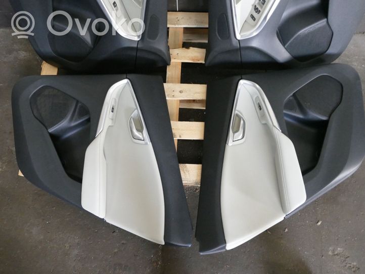 Volvo V40 Set interni 