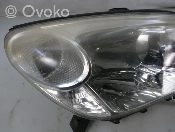 Toyota RAV 4 (XA20) Lampa przednia 