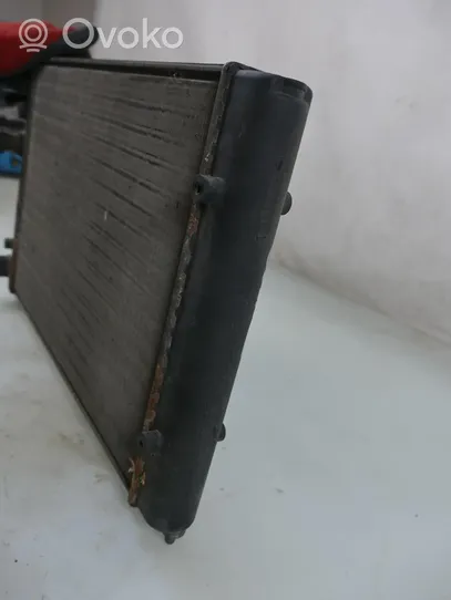 Volkswagen Golf III Radiateur de refroidissement 6N0121253B