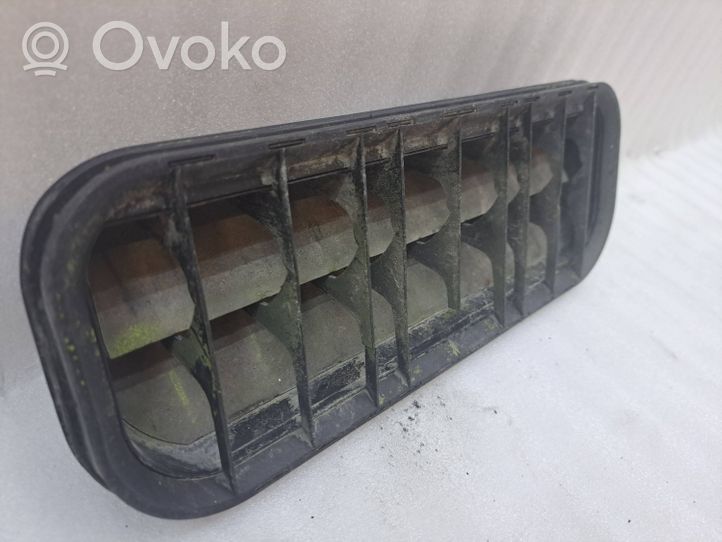 Volkswagen Transporter - Caravelle T5 Rear air vent grill 7H0819181