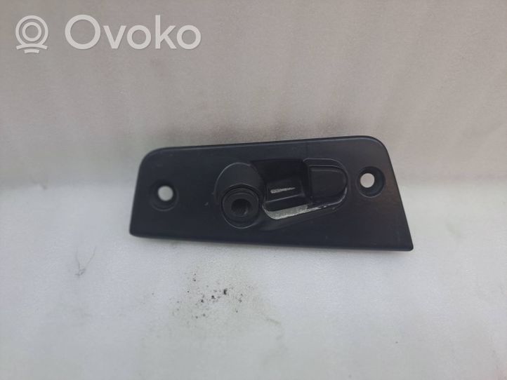 Volkswagen Transporter - Caravelle T5 Front door lock 7H0843640E