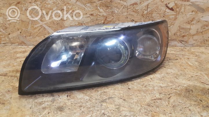 Volvo V50 Lampa przednia 30744681