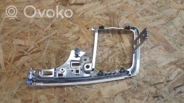 Volvo S90, V90 Kojelaudan hansikaslokeron lista 31417211