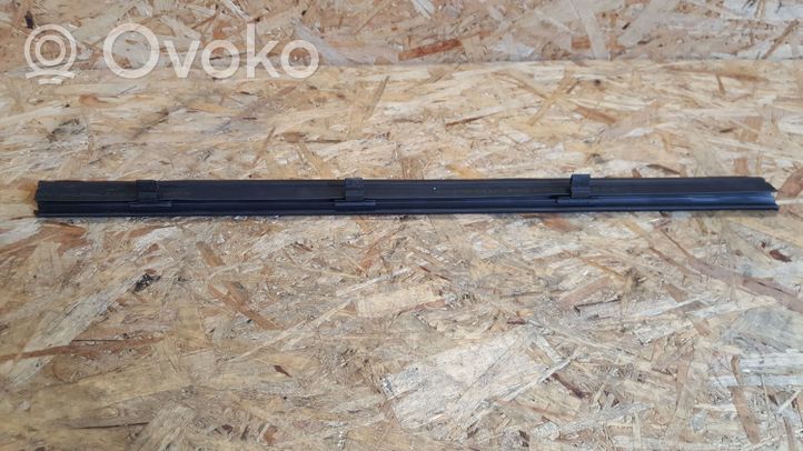 Volvo XC60 Rubber seal rear door window/glass 30762372