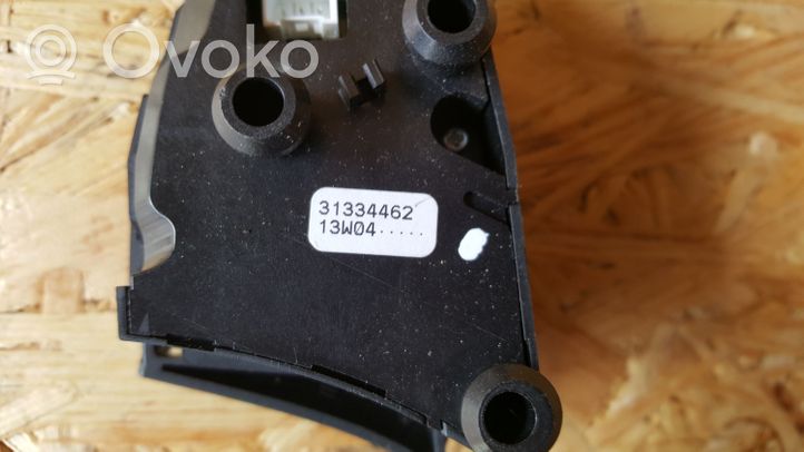 Volvo V40 Przełącznik / Przycisk kierownicy 31334462