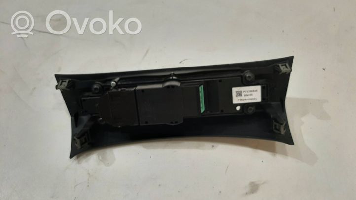 Volvo S60 Console centrale, commande de multimédia l'unité principale 31398845