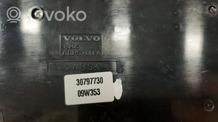 Volvo V50 Przyciski pamięci fotela 30797730