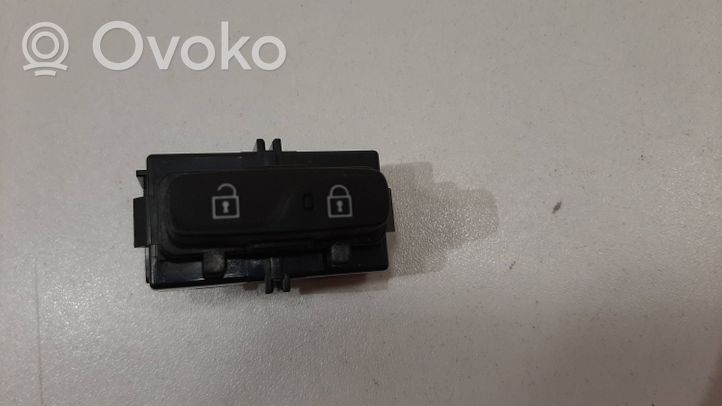 Volvo V60 Interruttore a pulsante della chiusura centralizzata 31376498