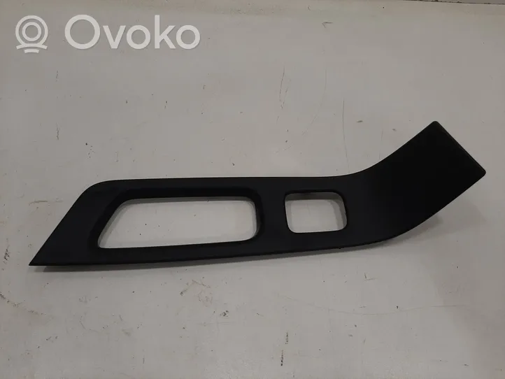 Volvo V60 Ramka przycisków otwierania szyby drzwi przednich 3986809