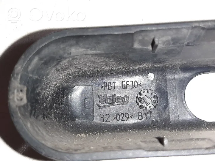 Renault Clio IV Ramię wycieraczki szyby tylnej 32029817