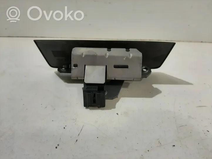 Volvo XC60 Aizmugurējā pārsega slēdzene 31301300