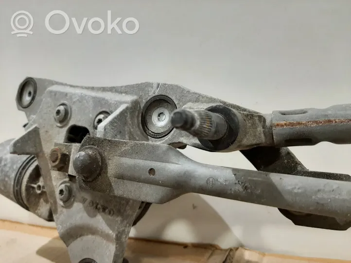 Volvo V50 Front wiper linkage and motor 30699342