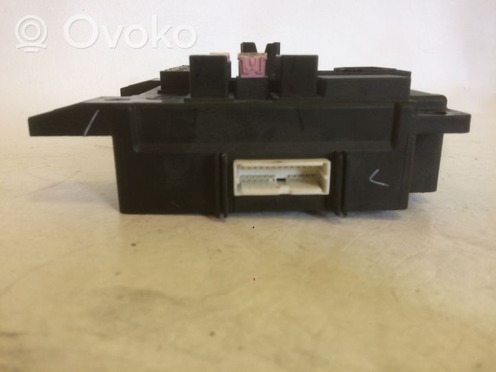 Mitsubishi Outlander Fuse module 8637A319