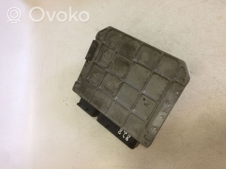 Toyota RAV 4 (XA30) Calculateur moteur ECU 8966142C01