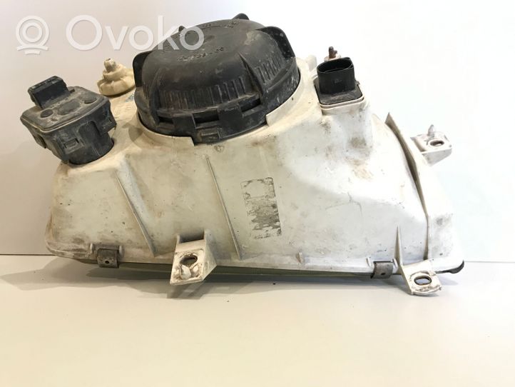 Volkswagen Vento Faro/fanale 301139051