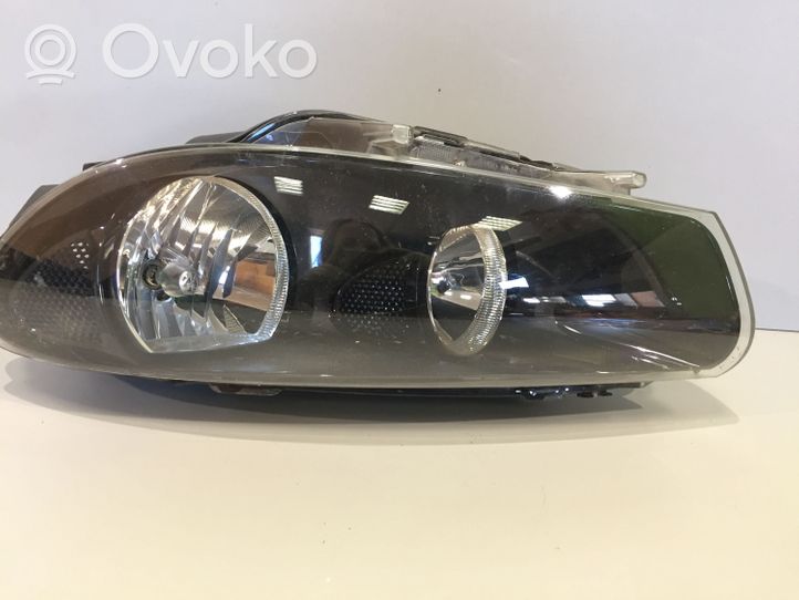 Volkswagen Scirocco Lampa przednia 1K8941005C