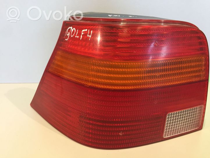 Volkswagen Golf IV Lampa tylna 1J6945095Q