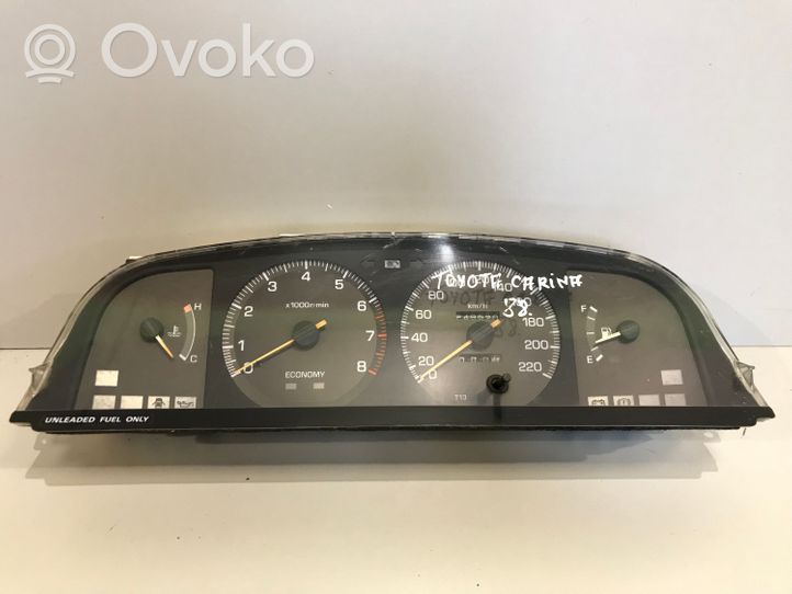 Toyota Carina T170 Compteur de vitesse tableau de bord 832002B480