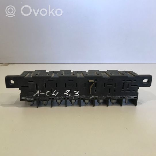 Audi A6 S6 C4 4A Modulo fusibile 4A0941822