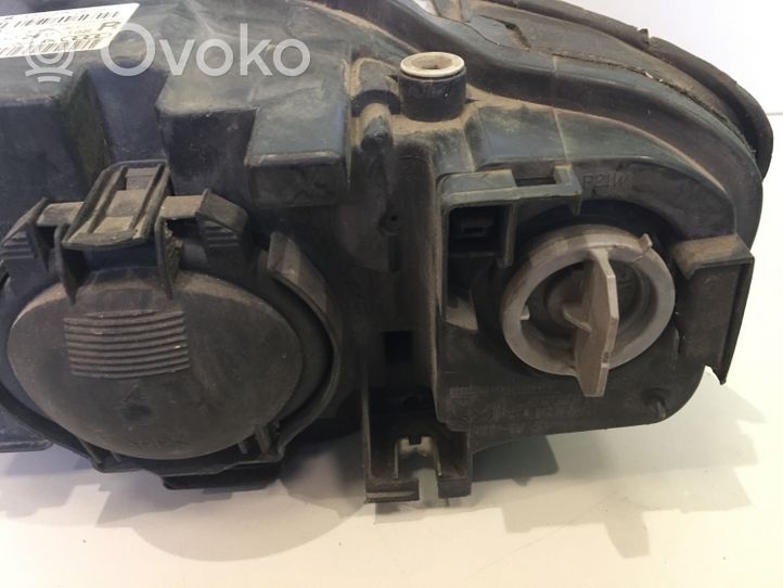 Audi A4 S4 B7 8E 8H Phare frontale 8E0941004AK