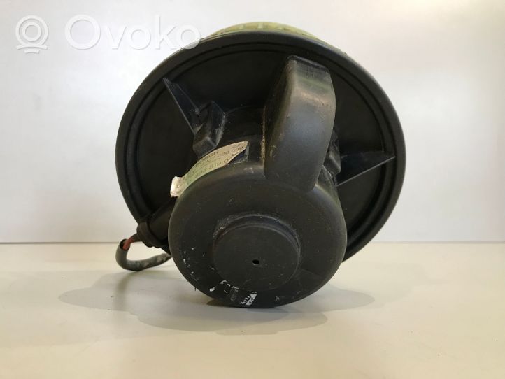 Audi A4 S4 B5 8D Ventola riscaldamento/ventilatore abitacolo 893819021