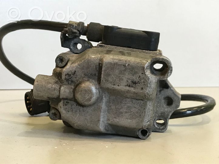 Audi A6 S6 C4 4A Polttoaineen ruiskutuksen suurpainepumppu 2464463290