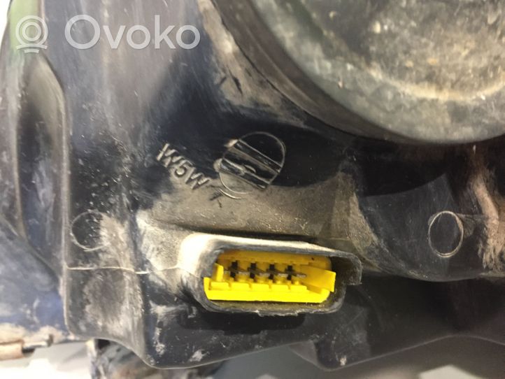 Renault Clio II Lampa przednia 085511138R