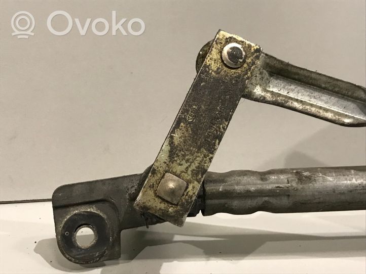 Volkswagen Golf III Front wiper linkage 1H1955603