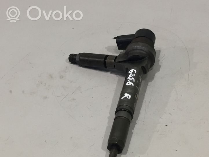 Opel Astra H Injecteur de carburant 0445110175