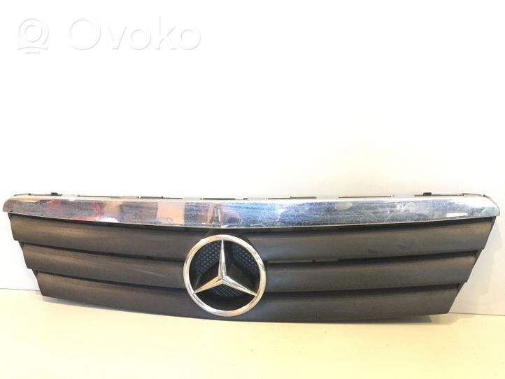 Mercedes-Benz A W168 Griglia anteriore A1688800983