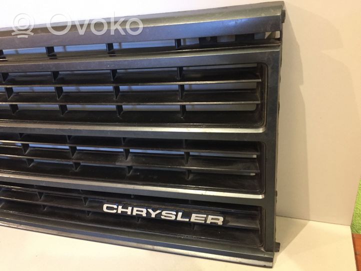 Chrysler Voyager Front grill 4515056