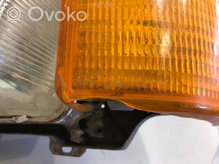 Audi 80 90 B2 Lampa przednia 301129119