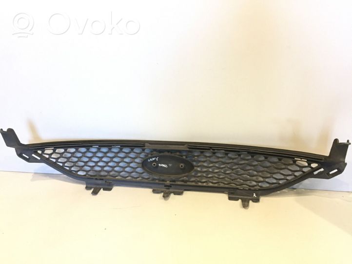 Ford Galaxy Etupuskurin ylempi jäähdytinsäleikkö 6M218200A