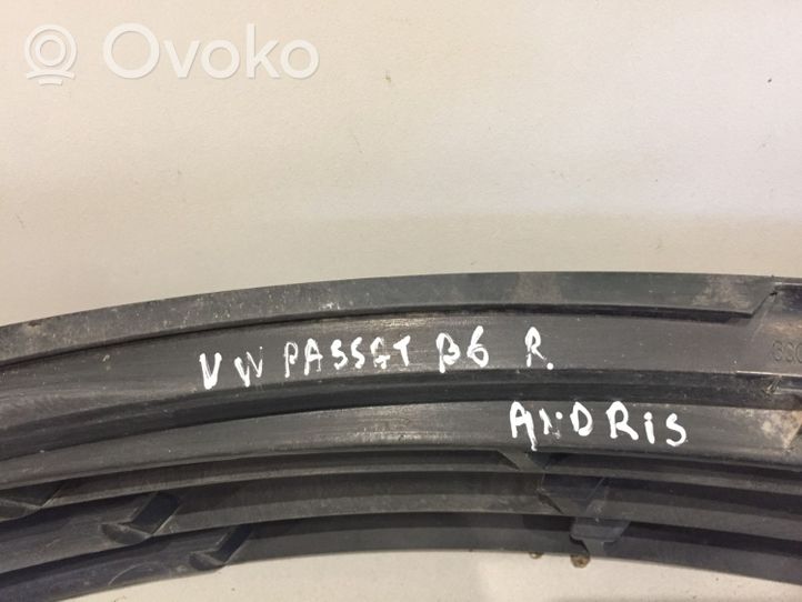 Volkswagen PASSAT B6 Etupuskurin alempi jäähdytinsäleikkö 3C0853665B