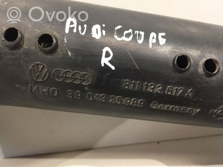 Audi Coupe Oro kondicionieriaus vamzdelis (-ai)/ žarna (-os) 811133617A