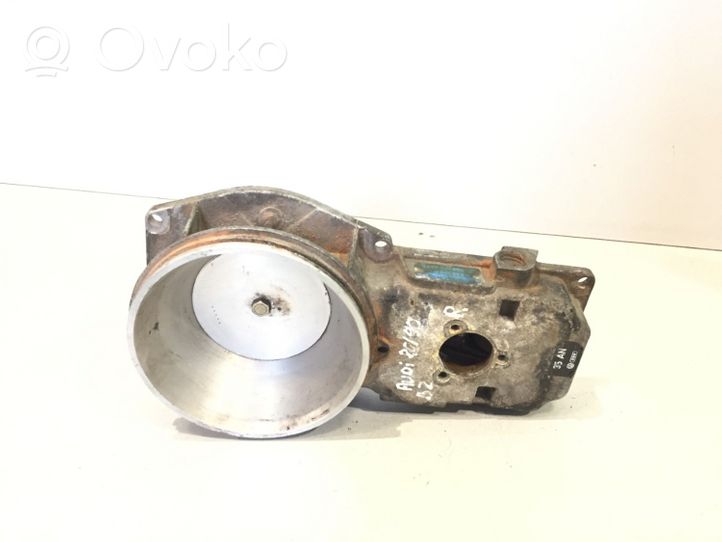 Audi 80 90 B2 Fuel distributor 0438120177