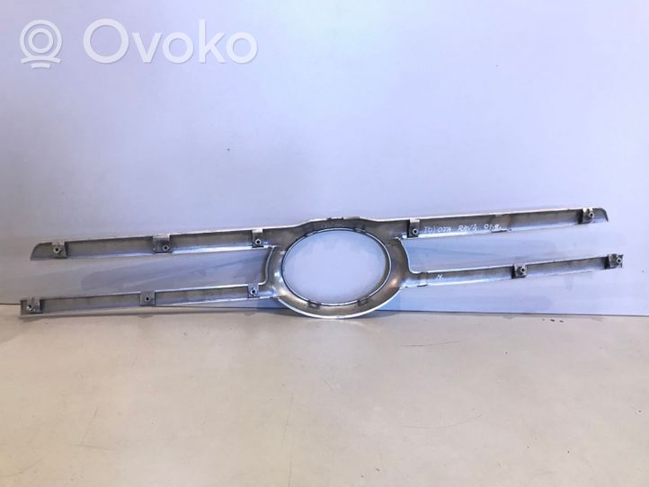 Toyota RAV 4 (XA30) Maskownica / Grill / Atrapa górna chłodnicy 7531742010