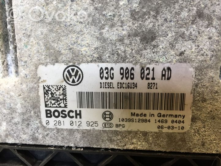 Volkswagen PASSAT B6 Calculateur moteur ECU 03G906021AD