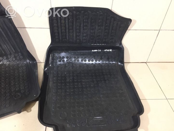 Audi 100 S4 C4 Kit tapis de sol auto 200302