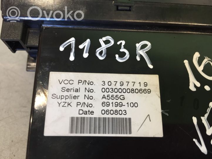 Volvo V50 Monitor / wyświetlacz / ekran 30797719