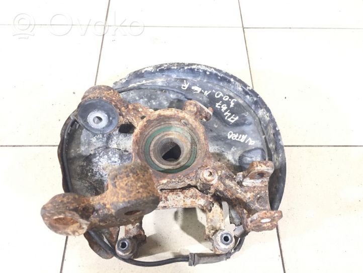 Audi A4 S4 B7 8E 8H Fuso a snodo con mozzo ruota posteriore 