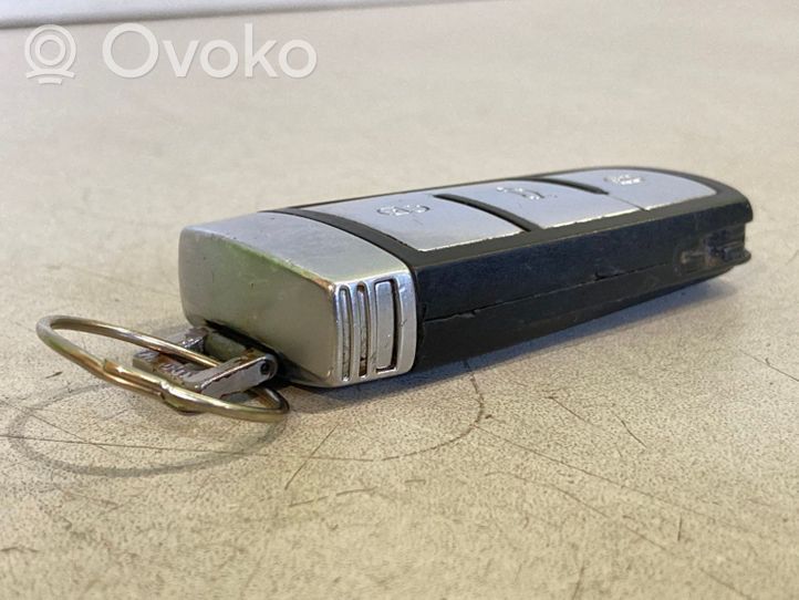 Volkswagen PASSAT CC Ignition key/card 