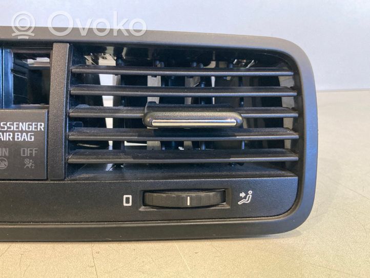 Skoda Yeti (5L) Griglia di ventilazione centrale cruscotto 5L0820951